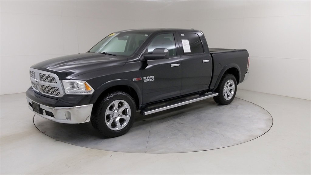 Used 2017 RAM 1500 Laramie w/ Convenience Group image 20