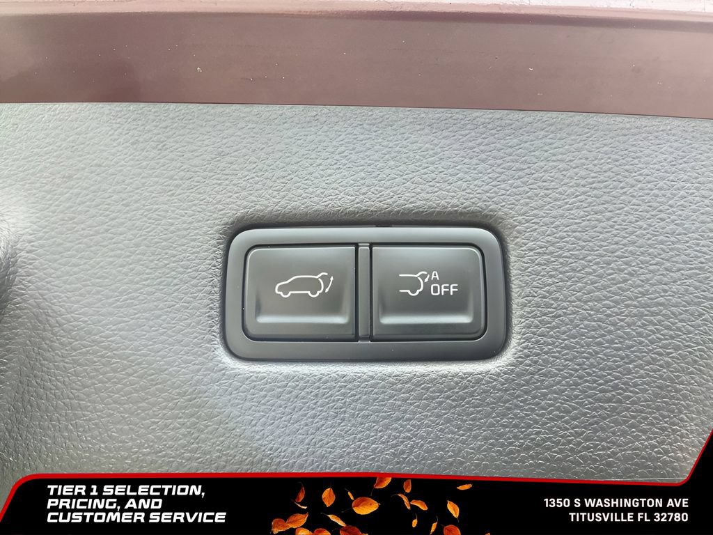 Used 2024 Kia Carnival EX FWD image 19