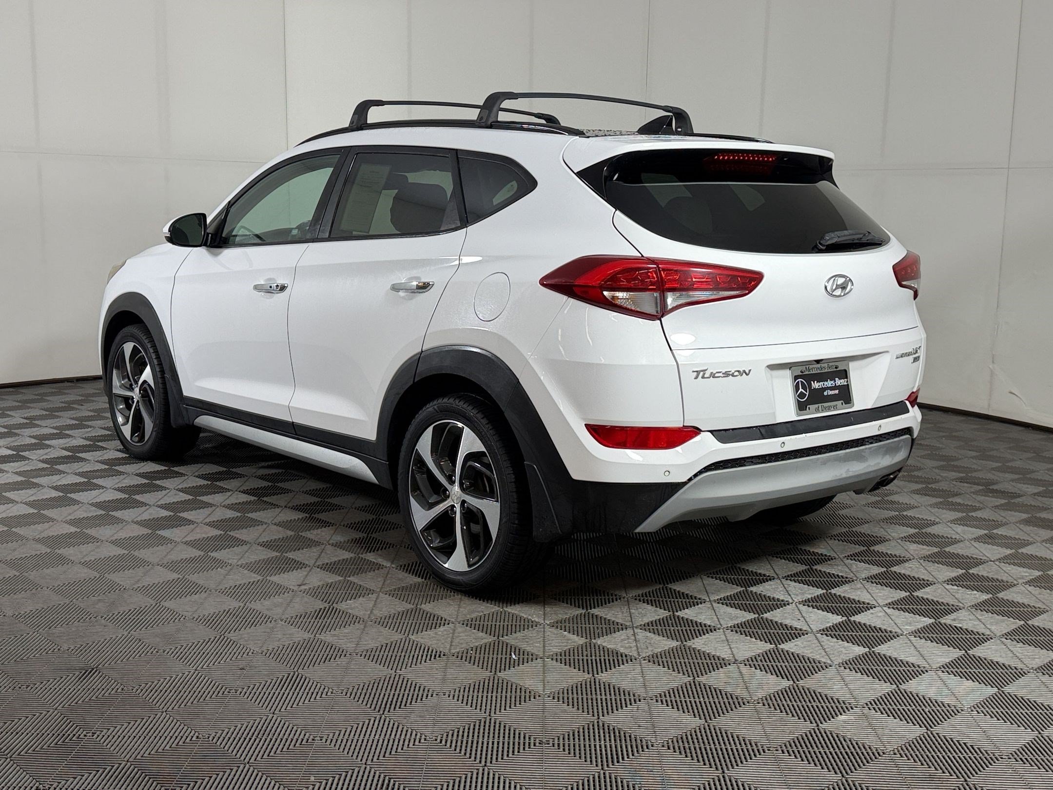 Used 2017 Hyundai Tucson Limited w/ Limited Ultimate Package 03 AWD/4WD image 3