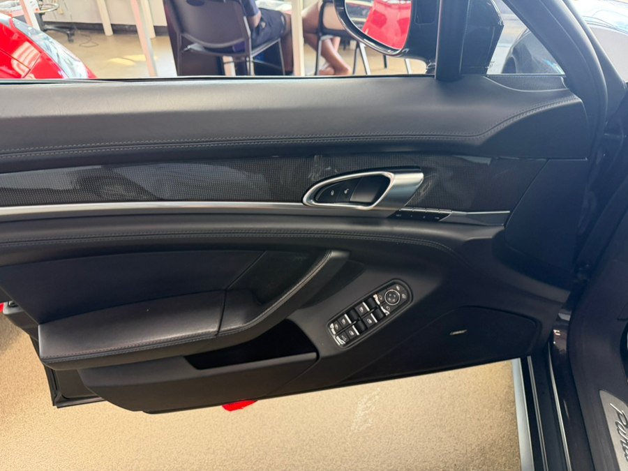Used 2016 Porsche Panamera GTS AWD/4WD image 25