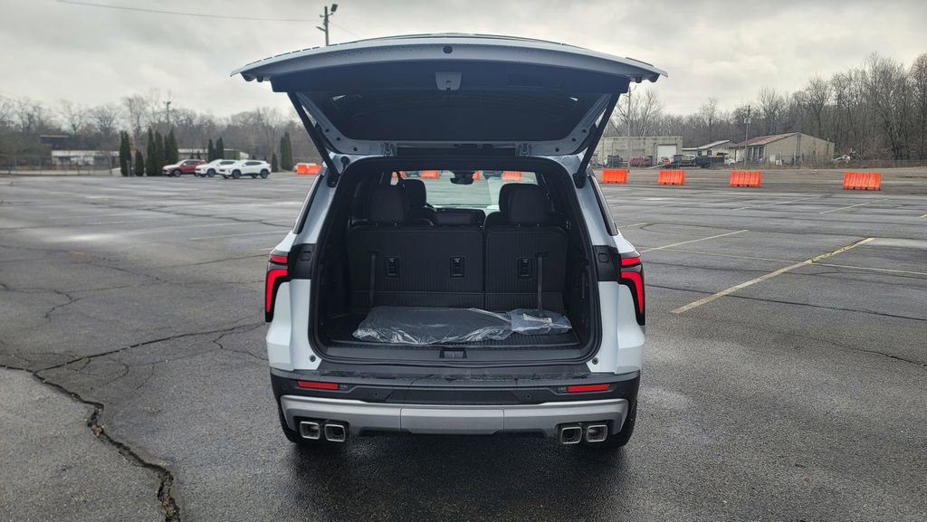 New 2026 Chevrolet Traverse Z71 w/ Enhanced Driving Package image 11