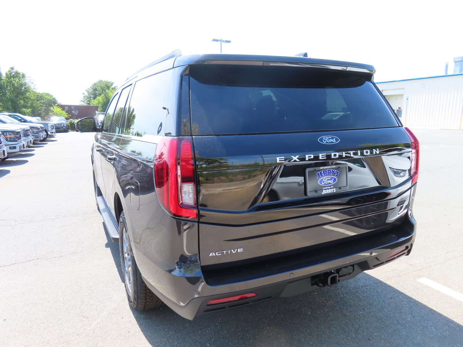 New 2026 Ford Expedition Active AWD/4WD image 6