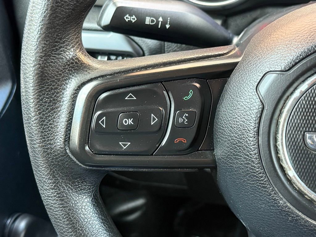 Used 2020 Jeep Gladiator Sport image 28