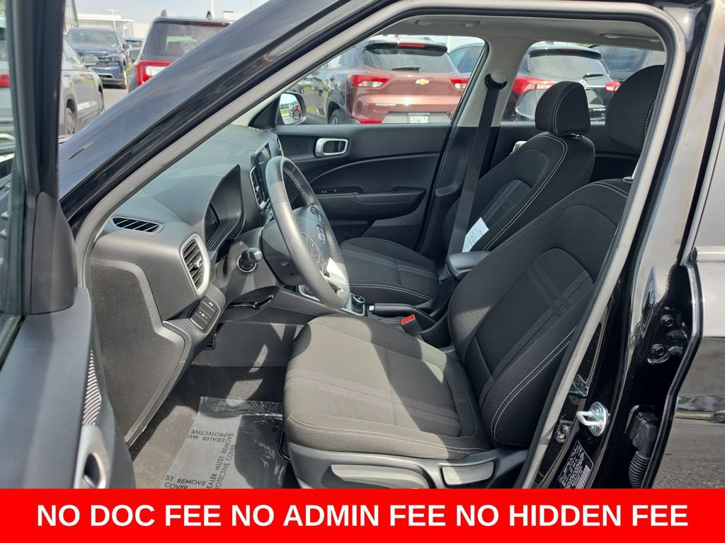Used 2025 Hyundai Venue SEL FWD image 11
