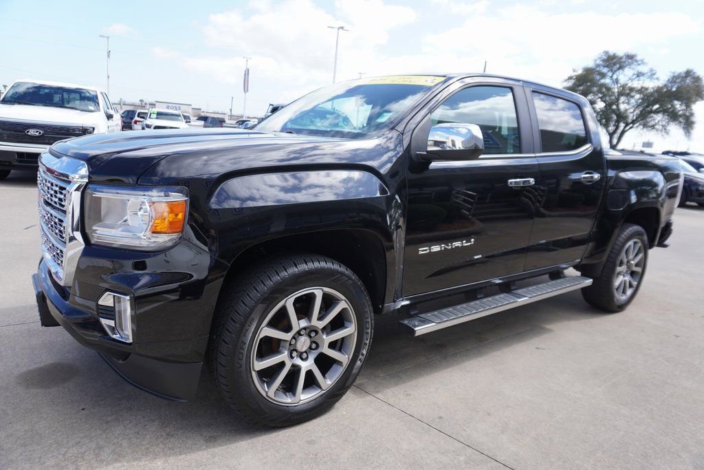 Used 2021 GMC Canyon Denali image 3