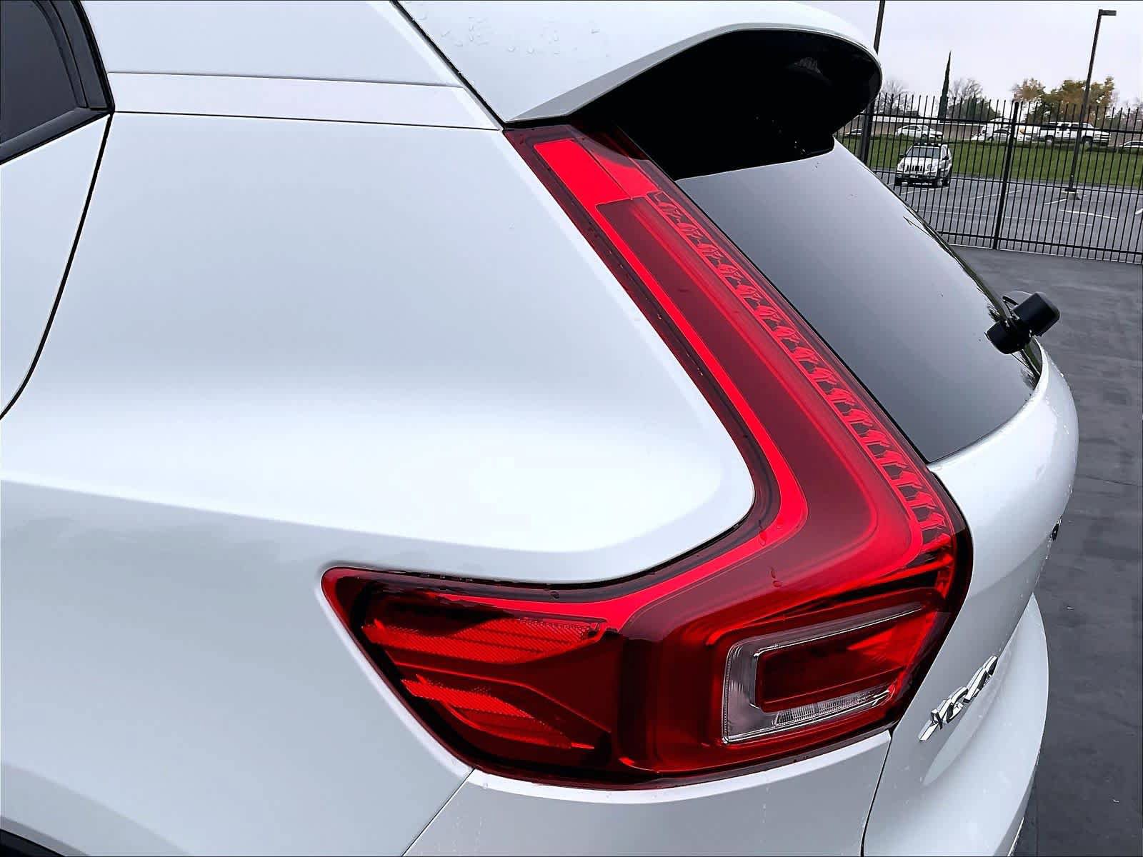 New 2026 Volvo XC40 B5 Plus w/ Protection Package Premier AWD/4WD image 25