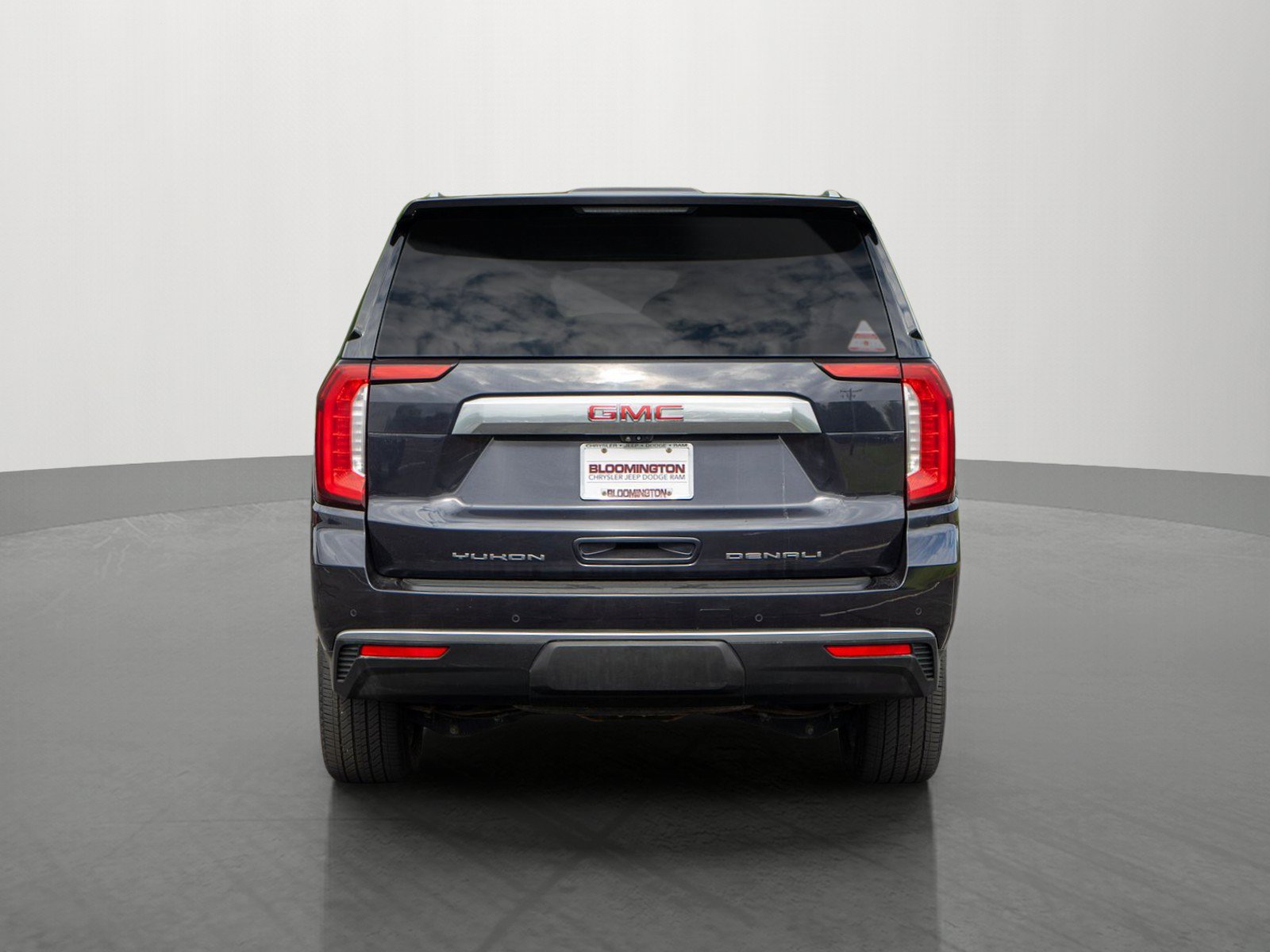 Used 2023 GMC Yukon XL Denali w/ Denali Reserve Package AWD/4WD image 6