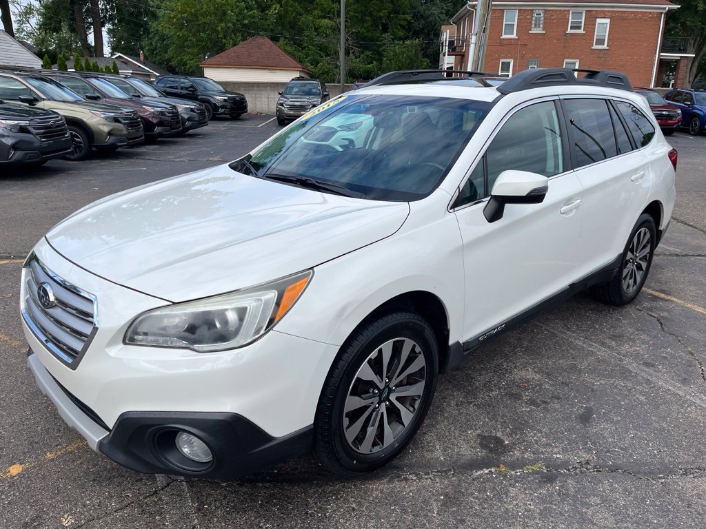 Used 2015 Subaru Outback 2.5i Limited AWD/4WD image 8