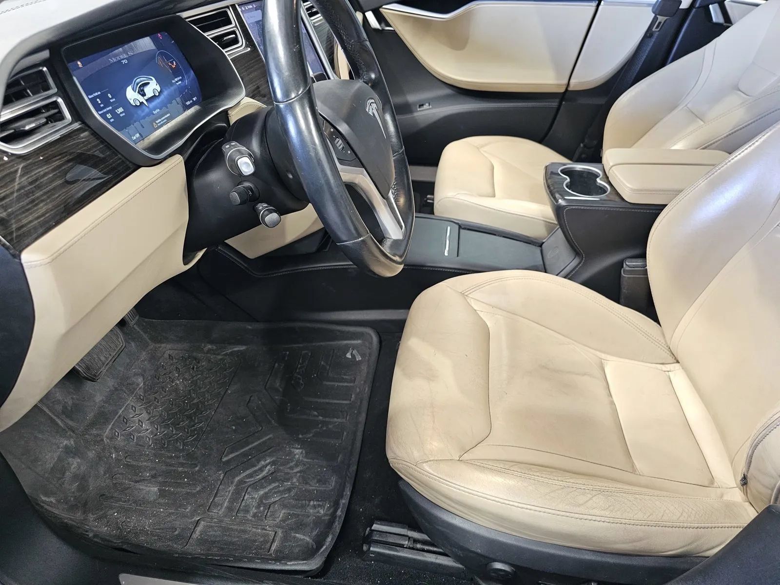 Used 2016 Tesla Model S 70 RWD image 14
