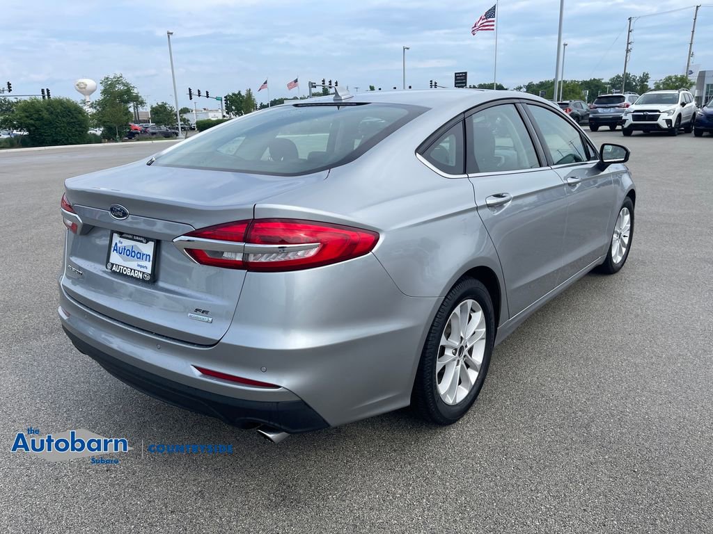 Used 2020 Ford Fusion SE FWD image 5