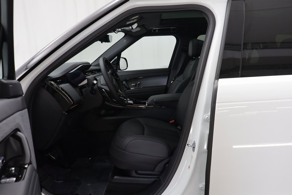 Used 2025 Land Rover Range Rover Sport Dynamic SE image 6