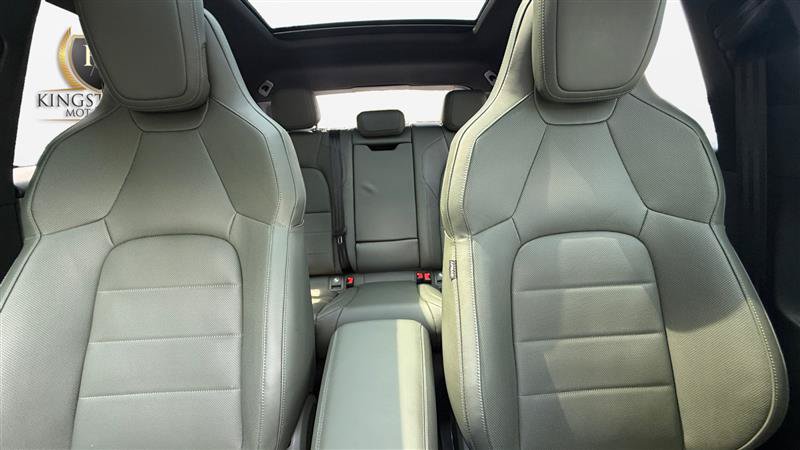 Used 2024 Porsche Macan 4 Electric AWD/4WD image 23
