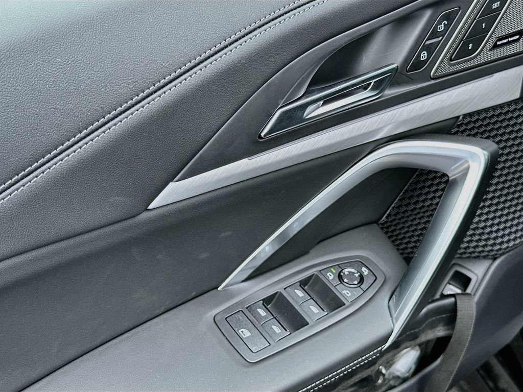 New 2027 BMW X1 xDrive28i AWD/4WD image 18