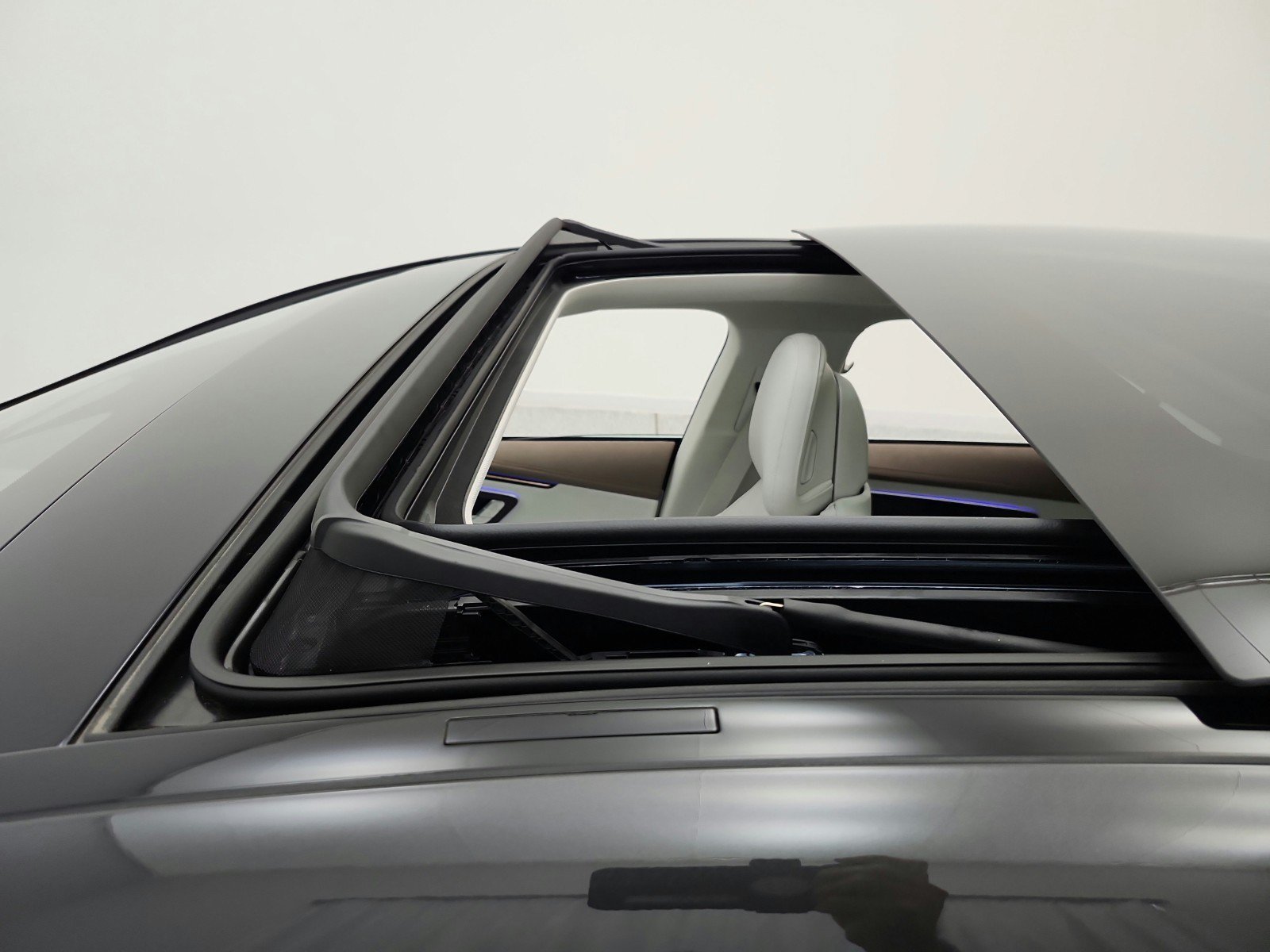 Certified 2023 Mercedes-Benz EQE 500 4MATIC Sedan image 16