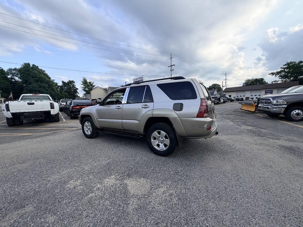 Used 2004 Toyota 4Runner SR5 AWD/4WD image 31