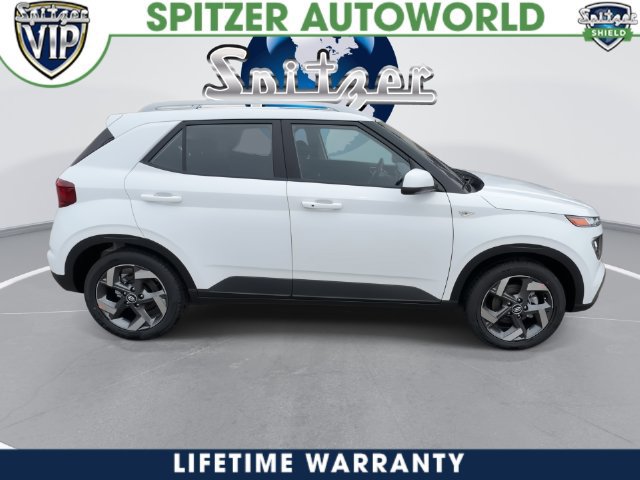 New 2026 Hyundai Venue SEL FWD image 16