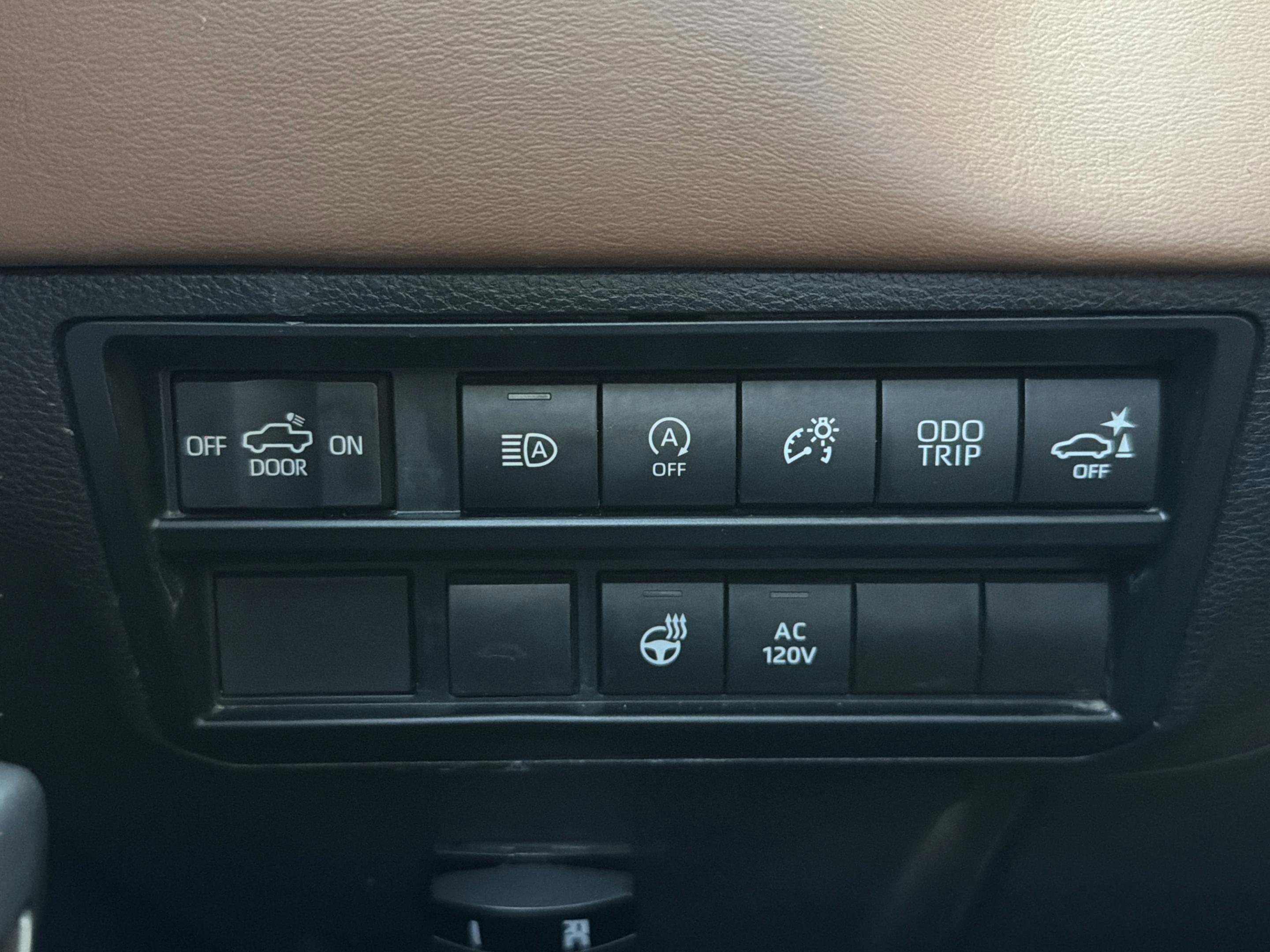 Used 2023 Toyota Tundra 1794 Edition image 15