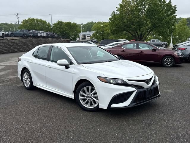 Used 2023 Toyota Camry SE FWD video 2