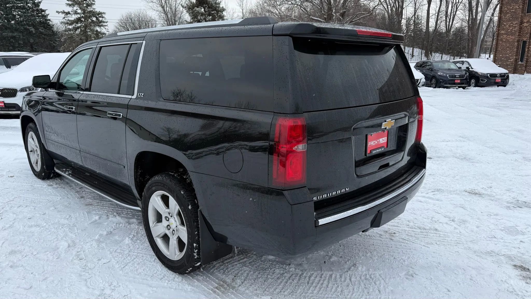 Used 2015 Chevrolet Suburban LTZ image 3