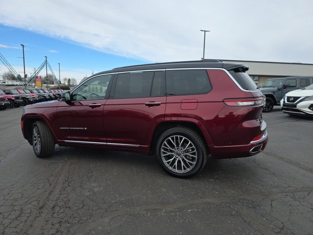 Used 2024 Jeep Grand Cherokee L Summit image 4