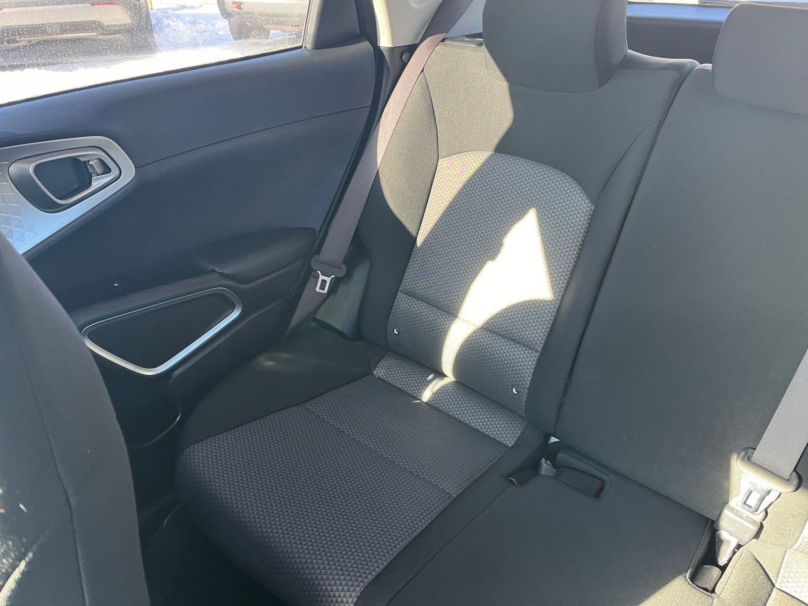 Used 2025 Kia Soul LX w/ LX Technology Package image 35