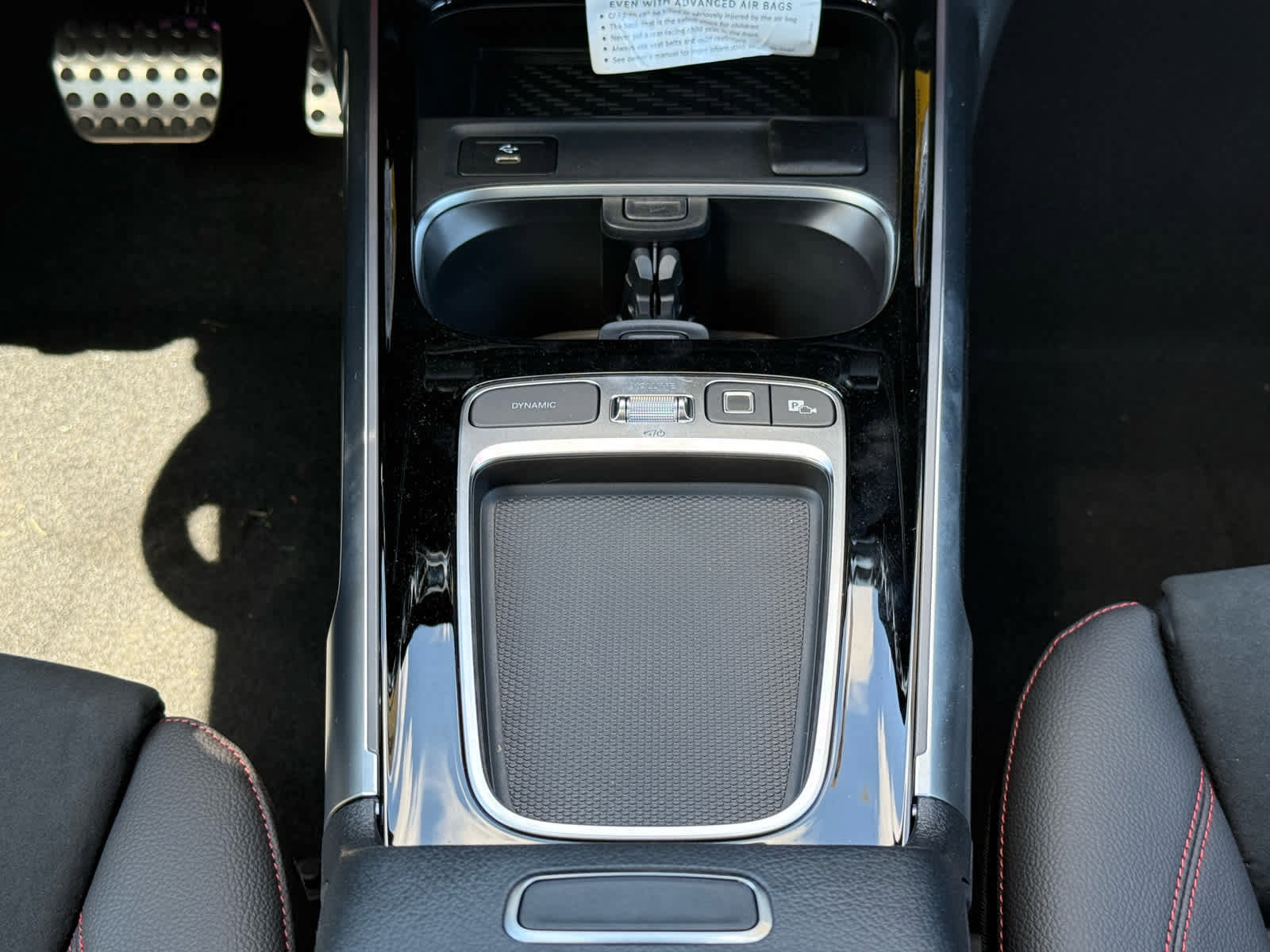 New 2025 Mercedes-Benz GLB 35 AMG 4MATIC image 13