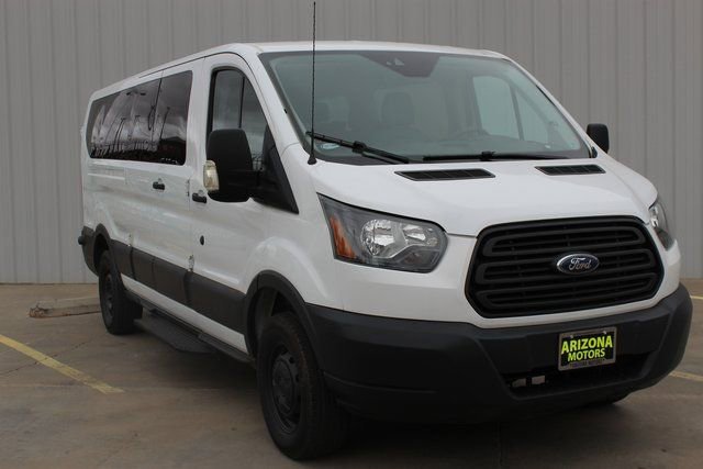 Used 2017 Ford Transit 350 XL image 4