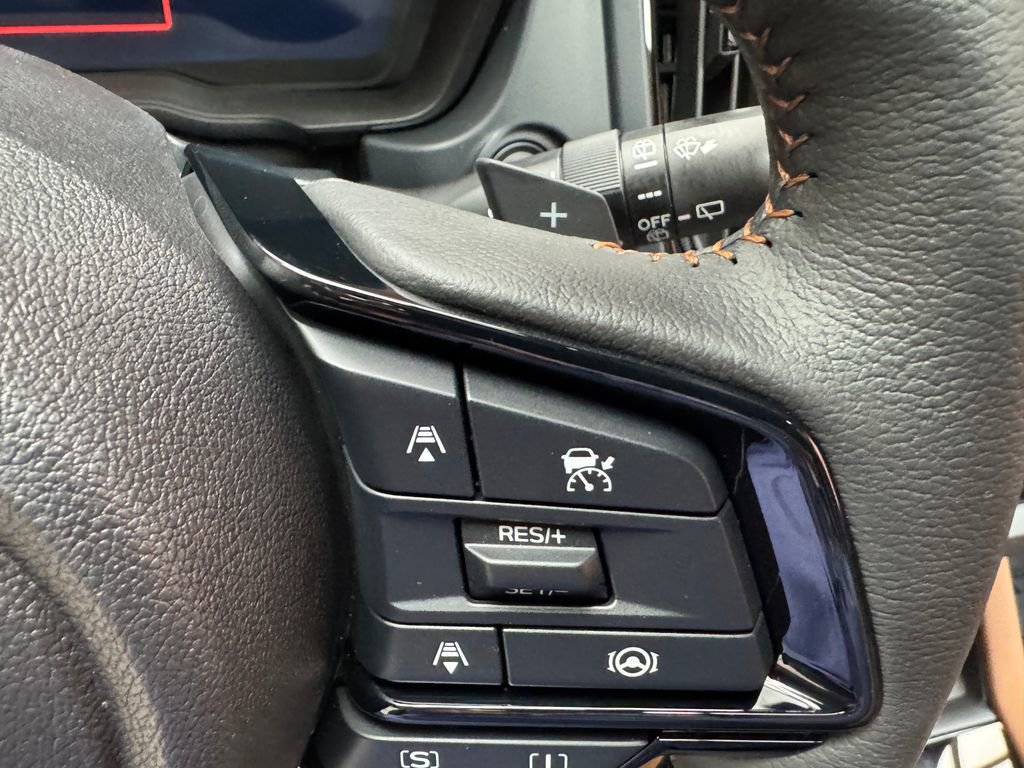 Used 2025 Subaru Forester Touring image 17