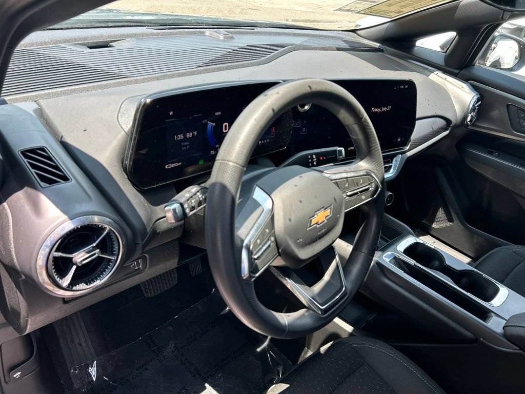 Used 2025 Chevrolet Equinox EV LT FWD image 20