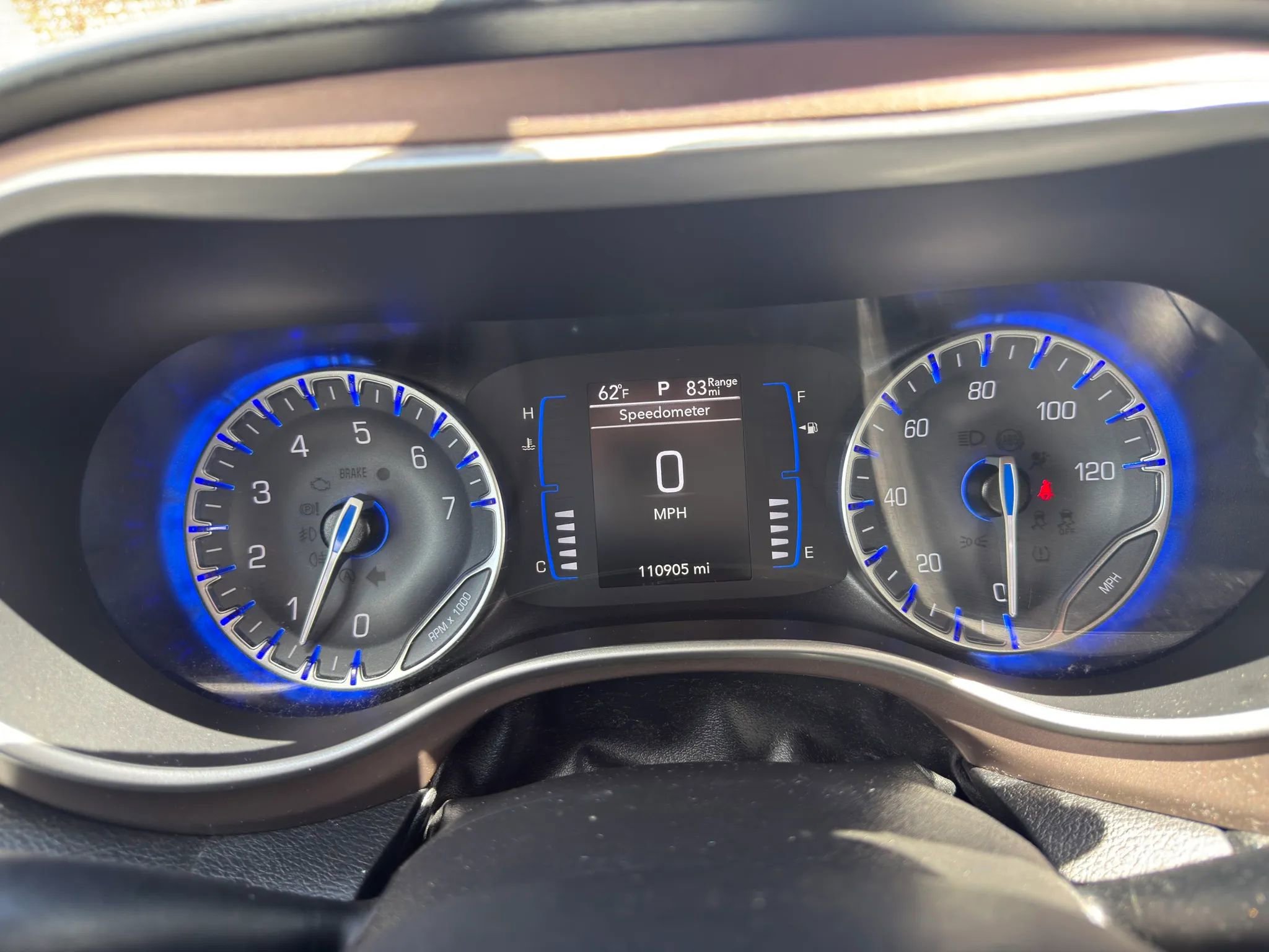 Used 2022 Chrysler Voyager LX FWD image 27