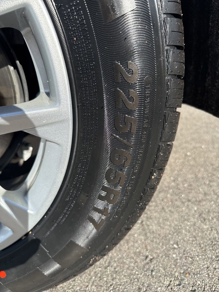 Used 2024 Chevrolet Equinox LT image 35