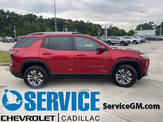 Used 2025 Chevrolet Equinox LT w/ Convenience Package II FWD image 9