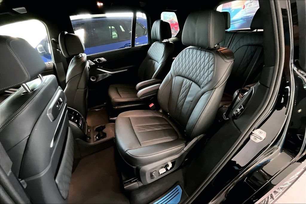 New 2026 BMW ALPINA XB7 AWD/4WD image 21
