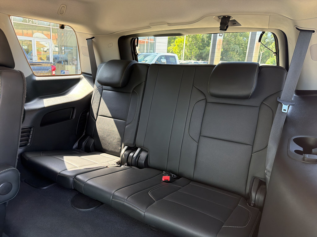 Used 2019 GMC Yukon SLT w/ Premium Edition RWD image 20