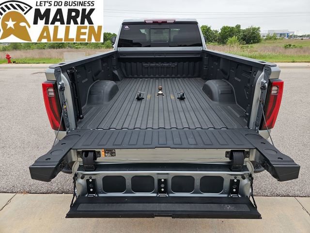 Used 2024 GMC Sierra 3500 Denali AWD/4WD image 26