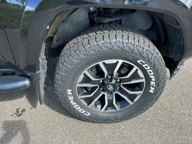 Used 2022 Toyota Tacoma 4x4 Double Cab image 33