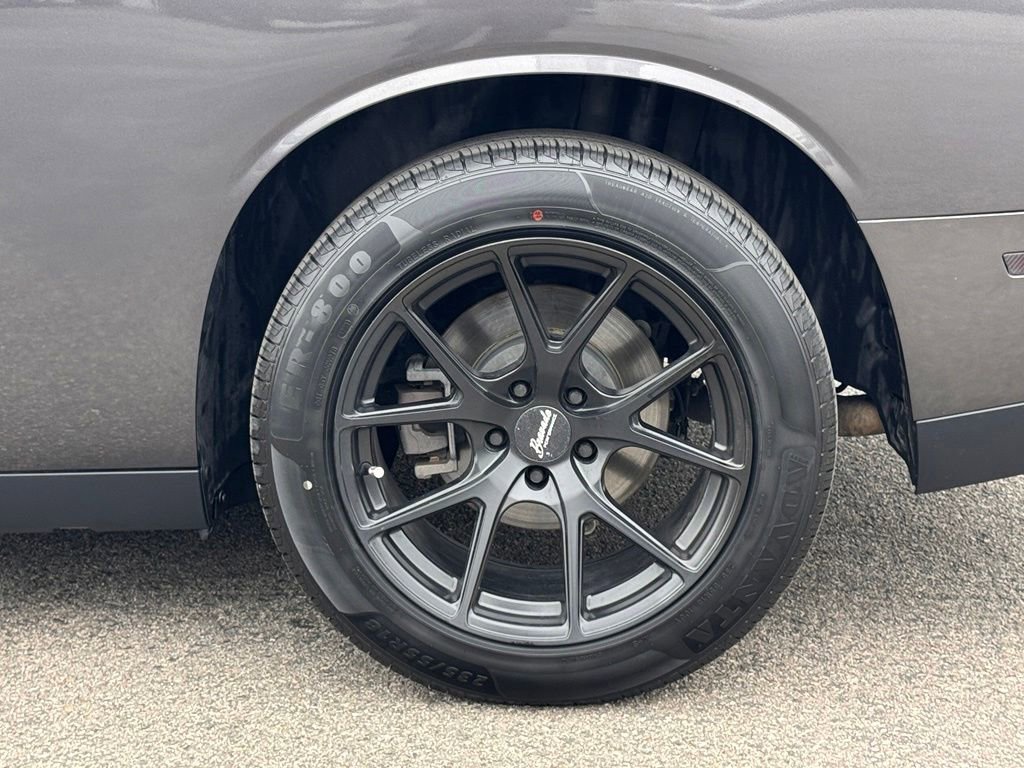 Used 2017 Dodge Challenger SXT RWD image 14