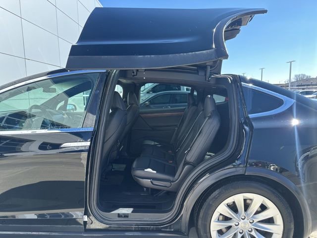 Used 2021 Tesla Model X Long Range image 5