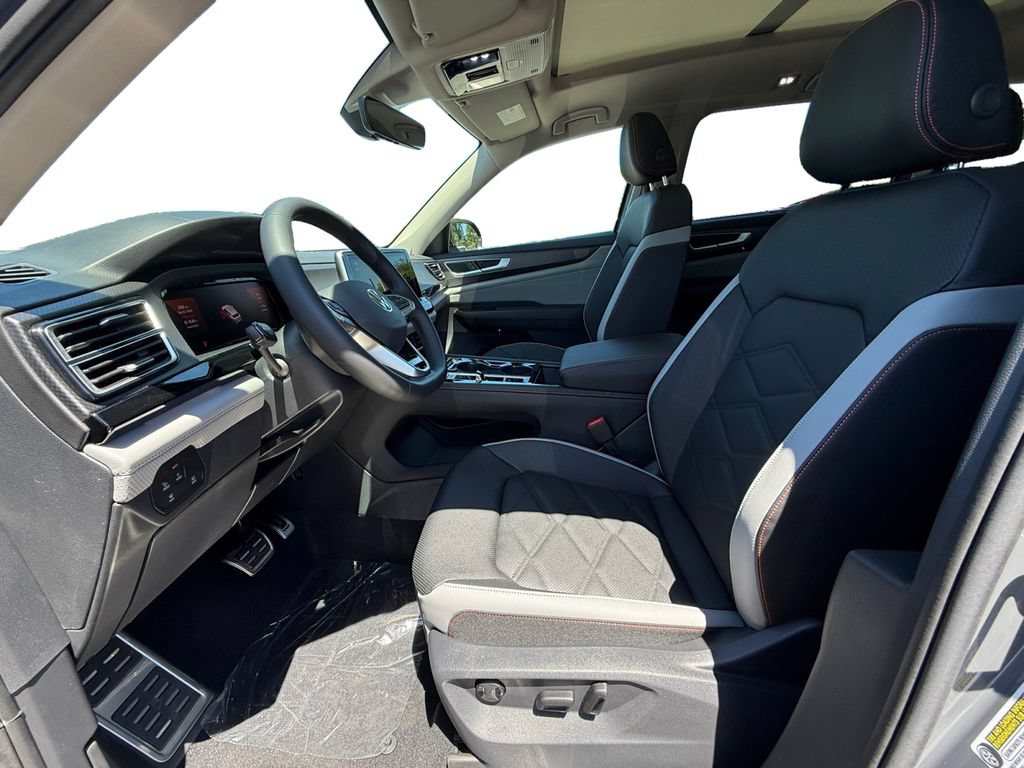 New 2026 Volkswagen Atlas Peak Edition AWD/4WD image 9