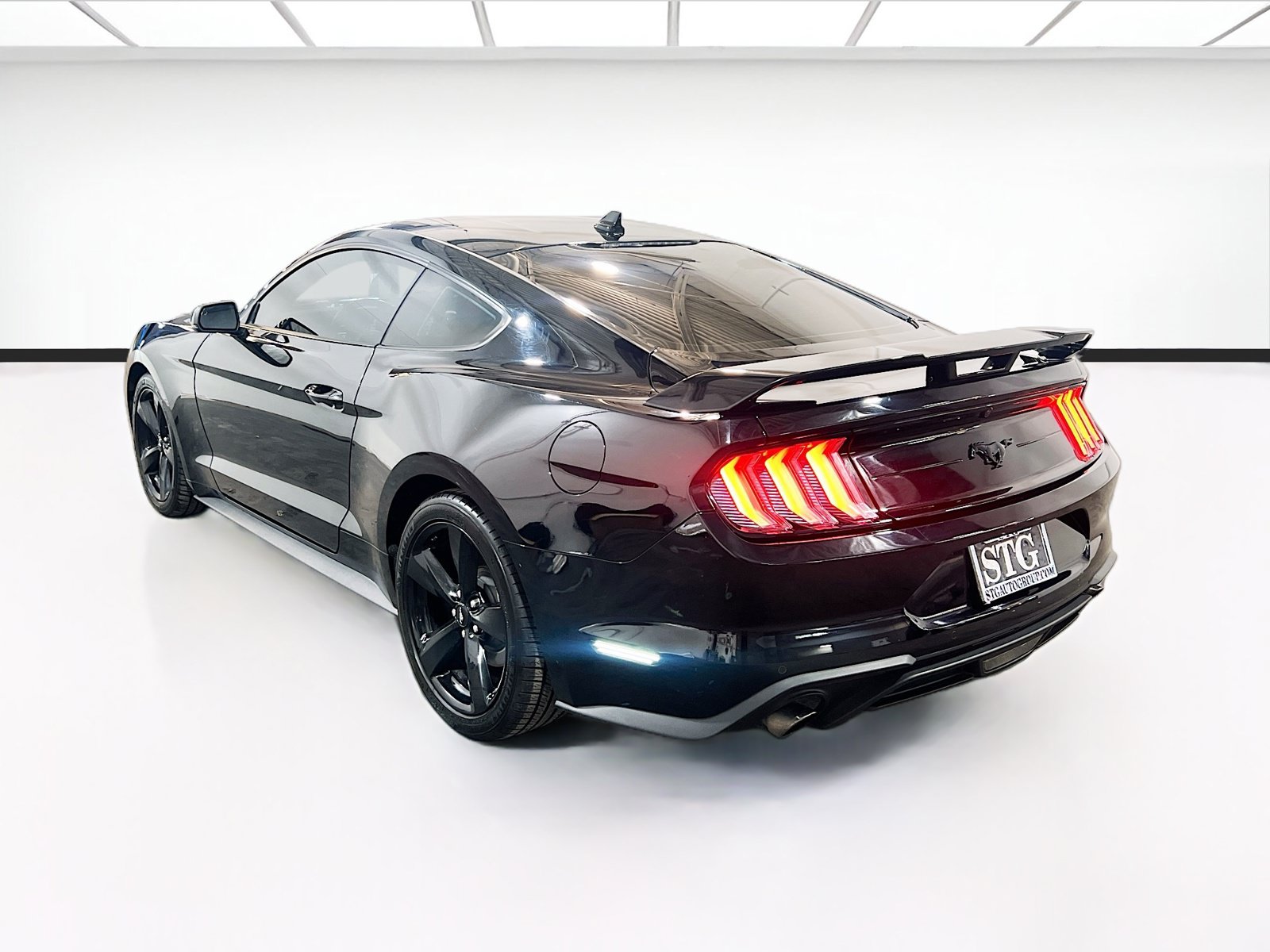 Used 2022 Ford Mustang Premium w/ Equipment Group 201A RWD image 6