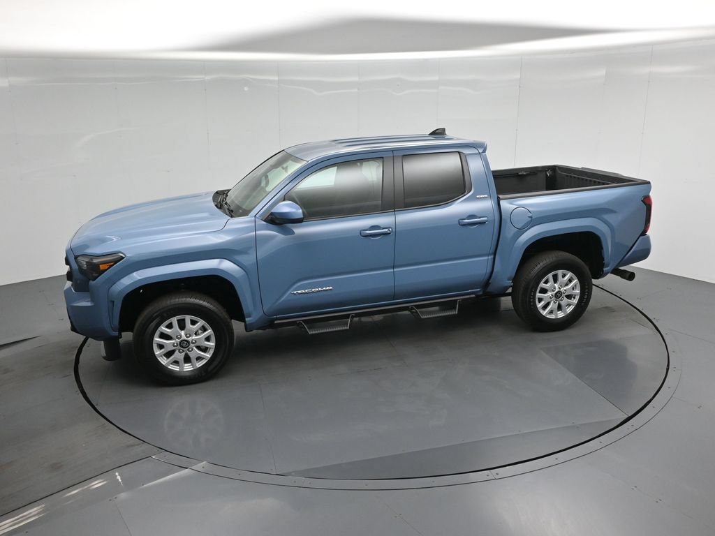 Used 2026 Toyota Tacoma SR5 AWD/4WD image 42