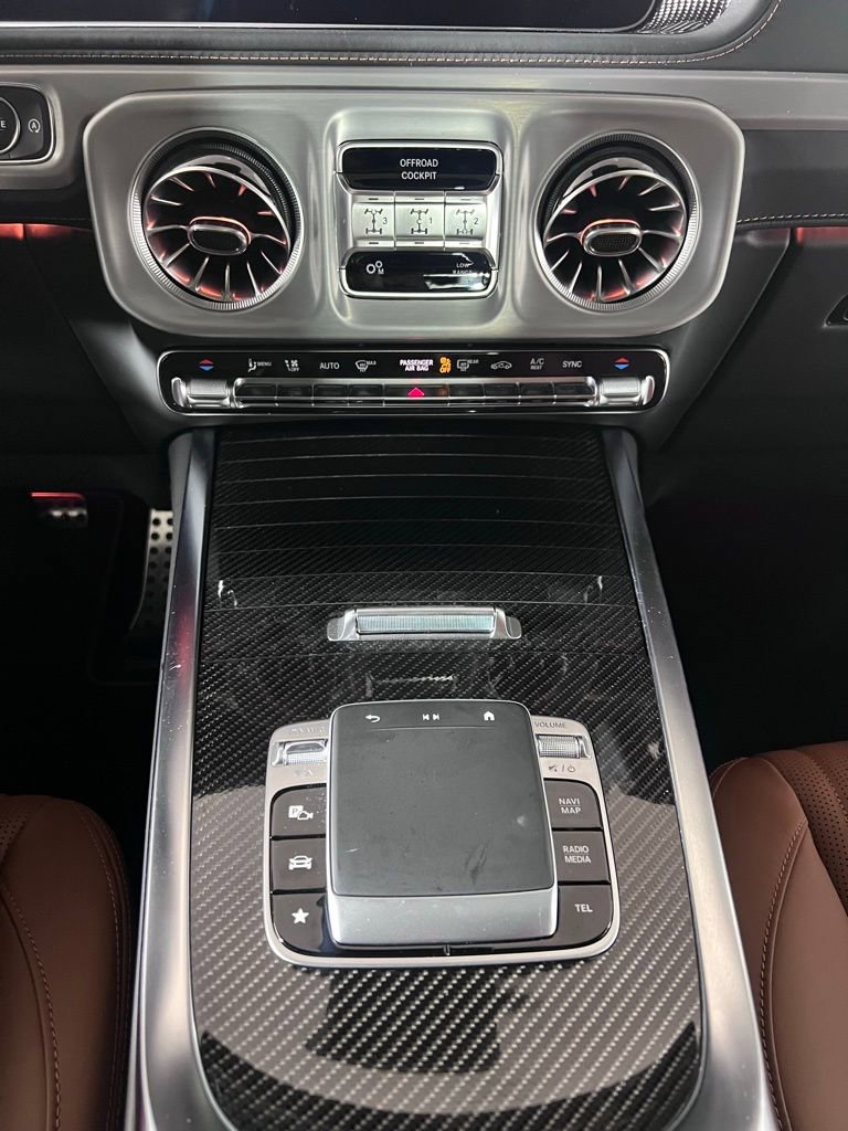 Used 2025 Mercedes-Benz G 63 AMG 4MATIC image 33
