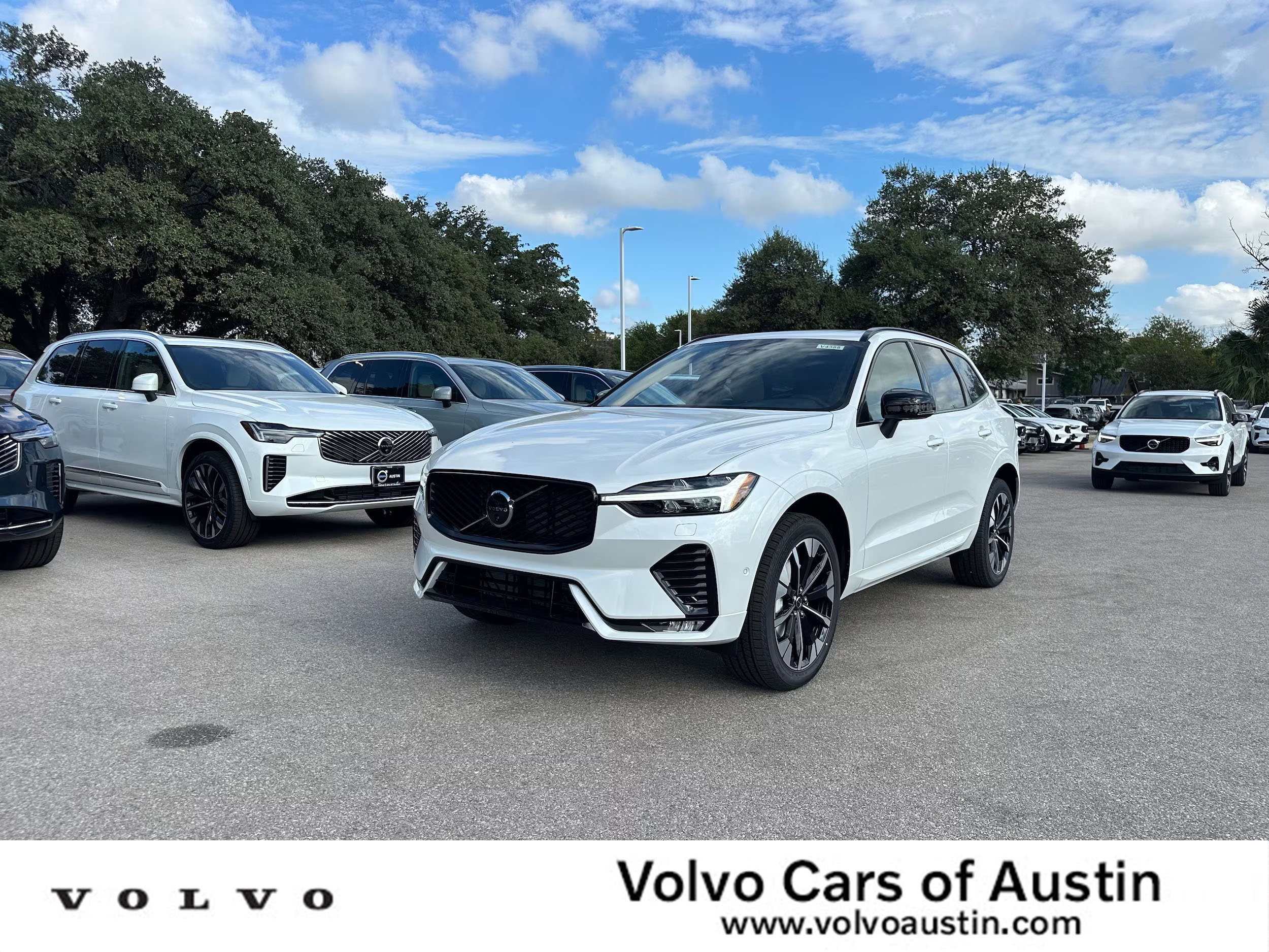 New 2026 Volvo XC60 B5 Plus w/ Protection Package Premier