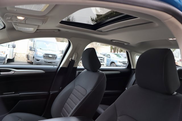 Used 2020 Ford Fusion SE image 5