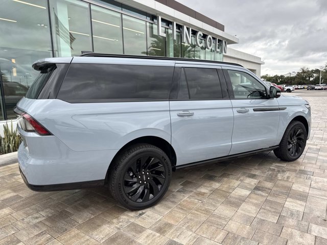 New 2026 Lincoln Navigator L Reserve w/ Jet Appearance Package video 2