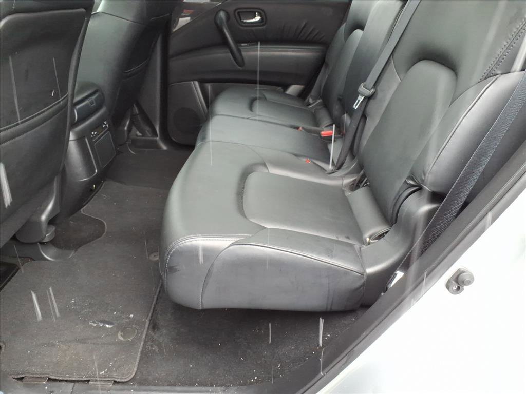 Used 2024 Nissan Armada SV image 11