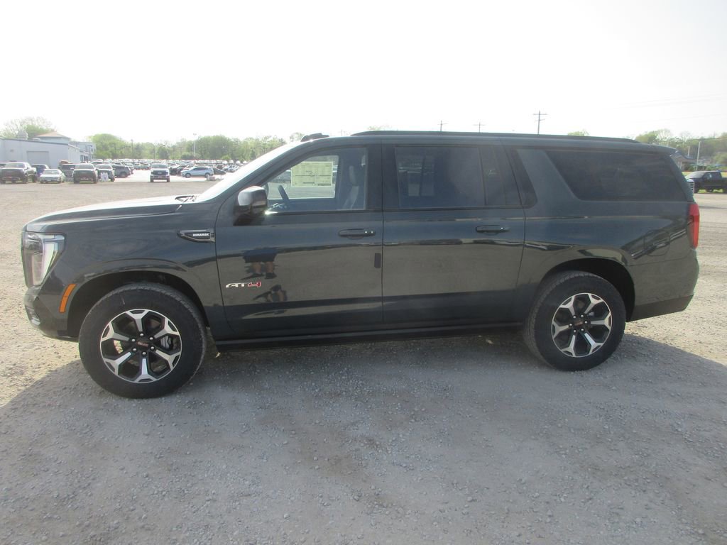 New 2026 GMC Yukon XL AT4 image 7