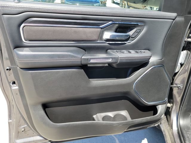 Used 2024 RAM 1500 Laramie AWD/4WD image 7