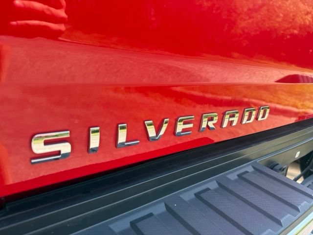 Used 2019 Chevrolet Silverado 2500 LTZ w/ LTZ Plus Package AWD/4WD image 9