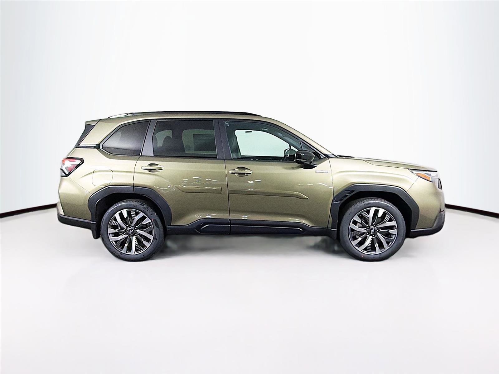 New 2026 Subaru Forester Touring AWD/4WD image 8